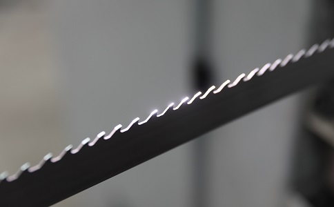 垫江双金属带锯条产生切削噪音的原因具体有哪些？